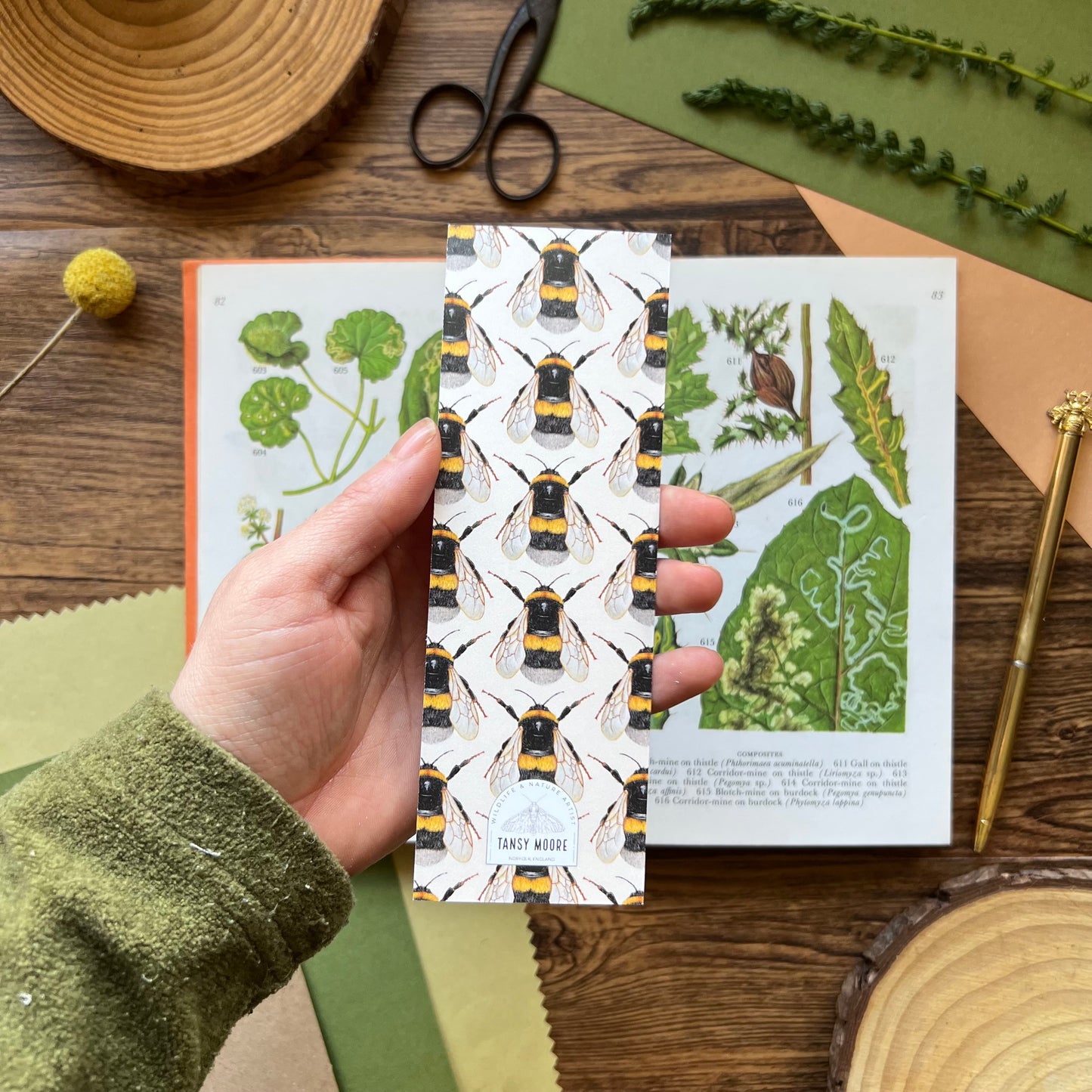 Bee Bookmark